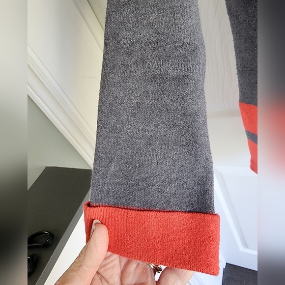 Max Studio Wool Blend A'line Style Sweater Retro style Sz Medium - Picture 5 of 7